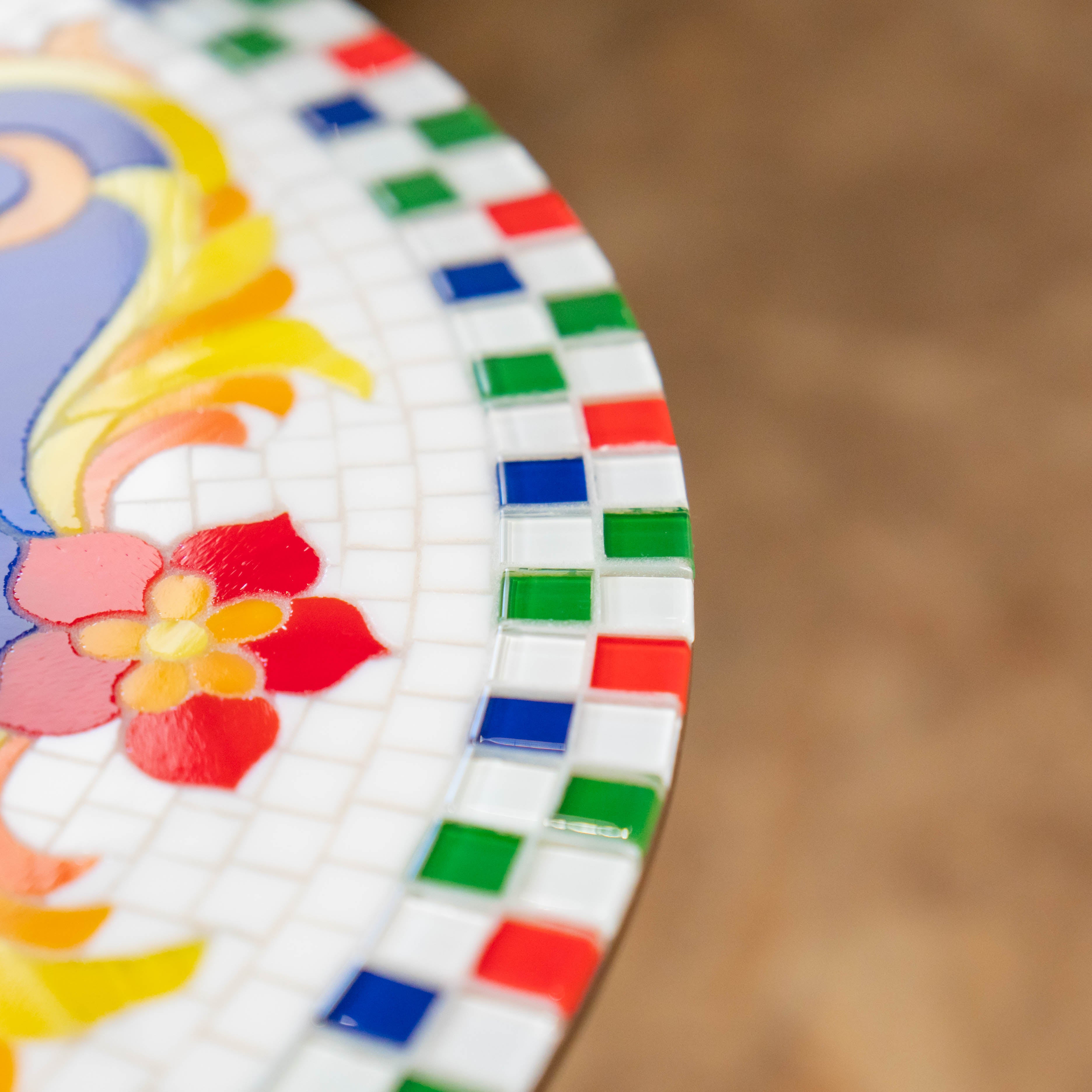 Zoomed stained glass lemons mosaic table