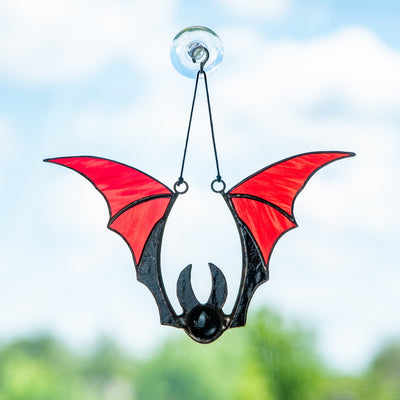 Horror red bat window hanging of stained glass