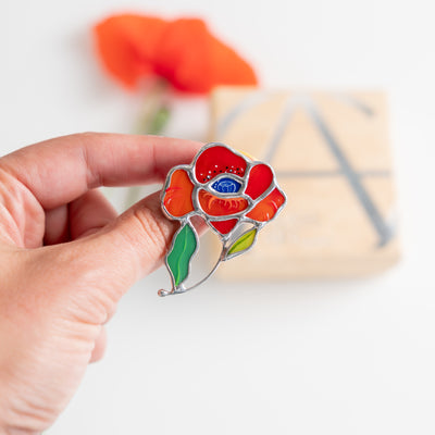 Poppy flower with green leaf pin of stained glass
