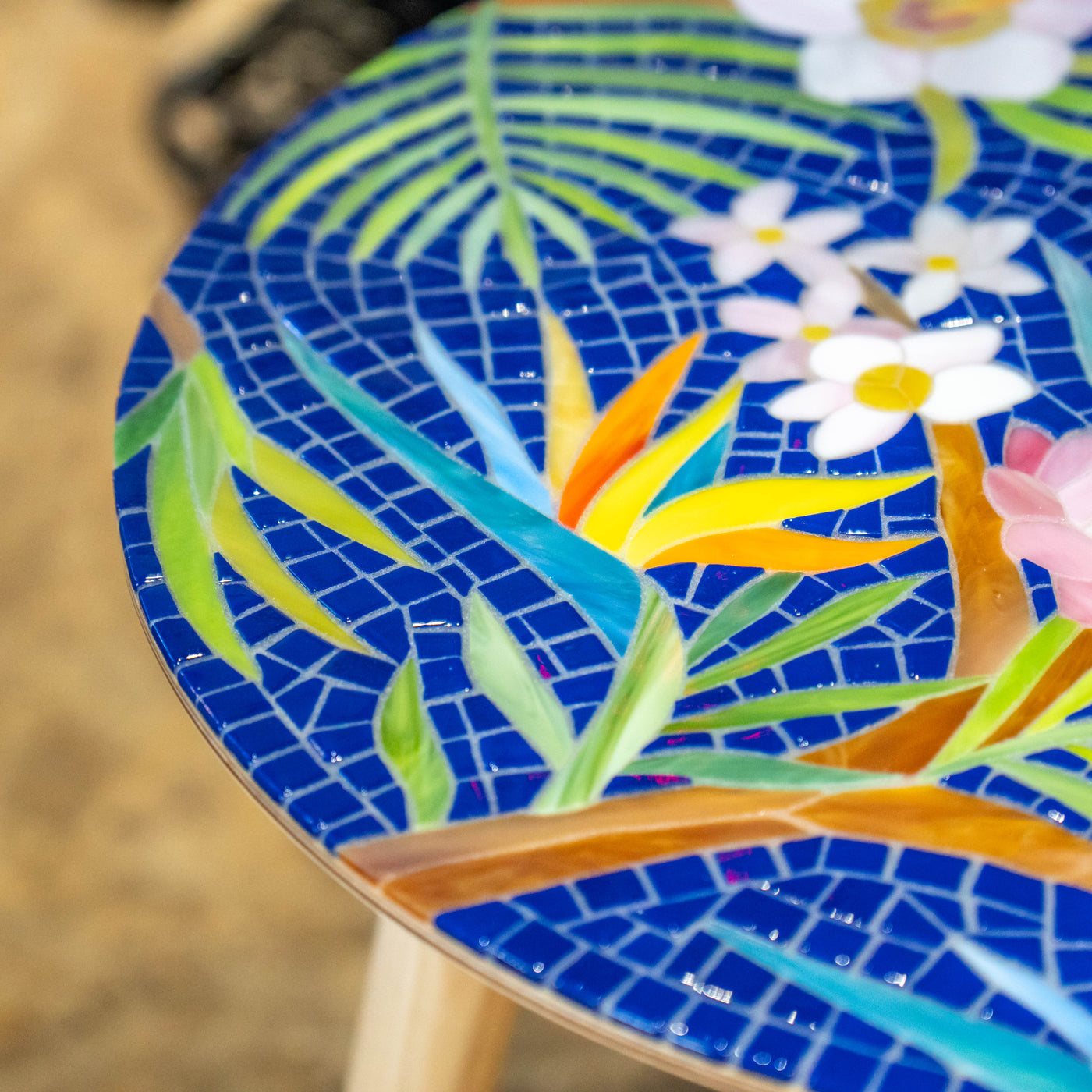Zoomed stained glass tropical pattern mosaic table