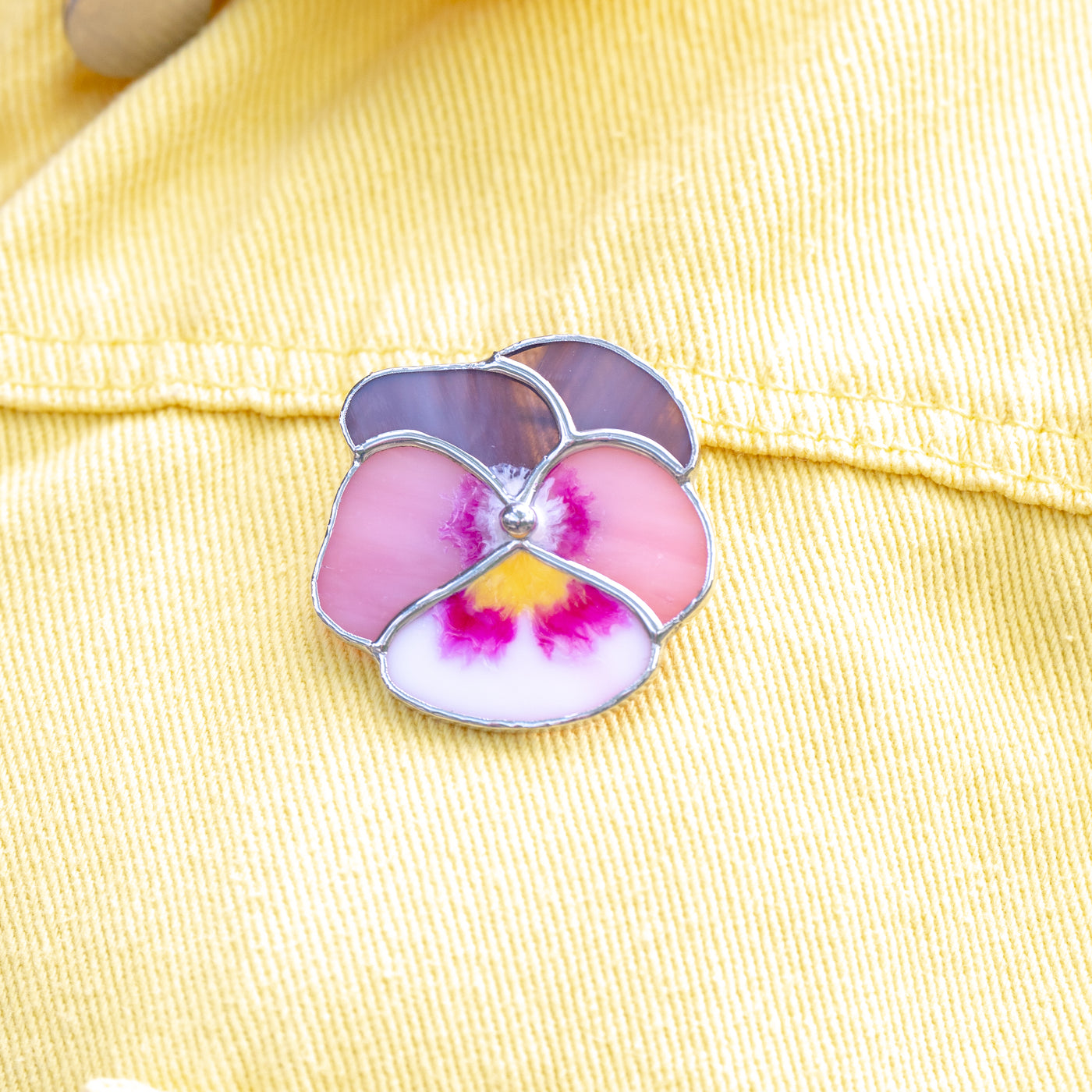Zoomed stained glass pink pansy pin