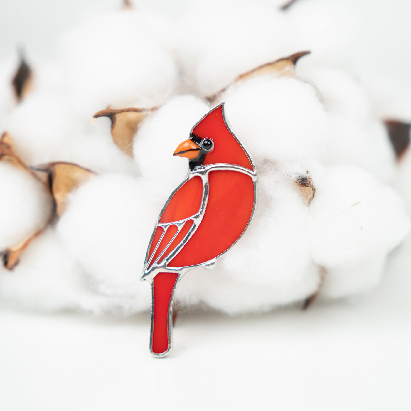 Stained glass handmade cardinal looking left pin
