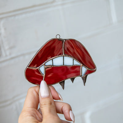Vamp lips window hanging of stained glass